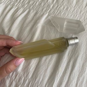 KKW Fragrance Crystal Pear & Peony *DISCONTINUED*